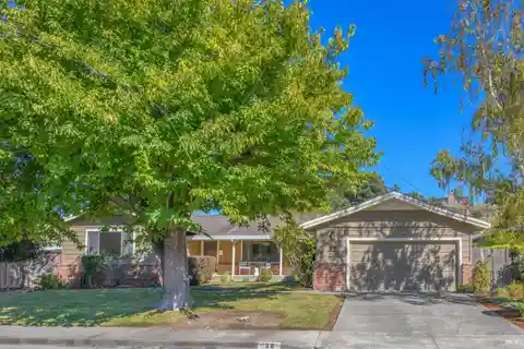 Spacious Recently Updated Home in Desirable Glenwood