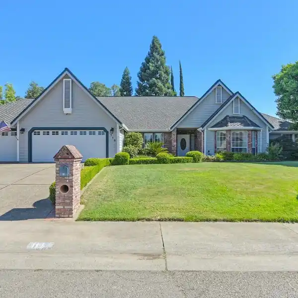BEAUTIFULLY CRAFTED TRADITIONAL-STYLE HOME