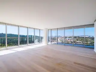 Four Bedroom Apartment Infinity Tower Building