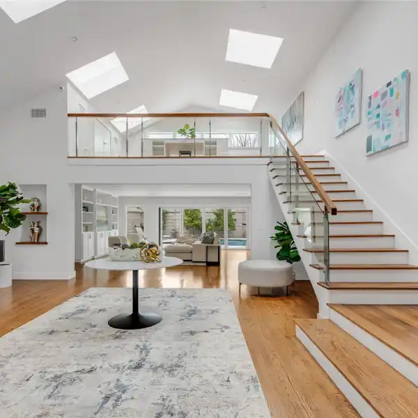 BEAUTIFULLY TRANSFORMED CONTEMPORARY HOME