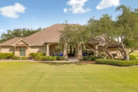 Rare Five-acre Paradise