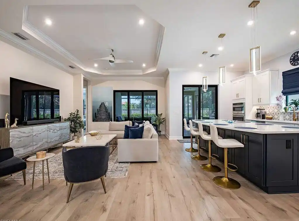 Luxurious Living in Prestigious Community