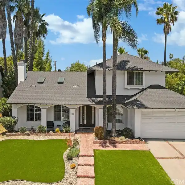 MODERN UPGRADES WITH TIMELESS COMFORT