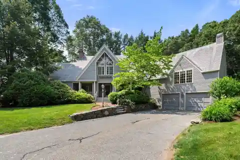 Gorgeous Home in Desirable Phillips Pond