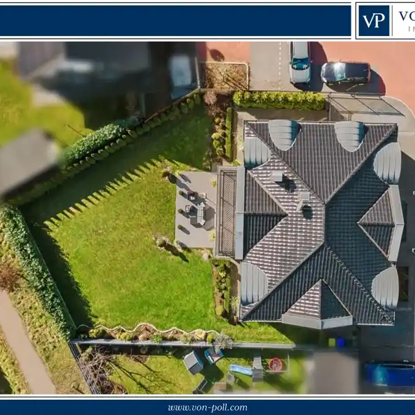 STYLISH ARCHITECT-DESIGNED VILLA