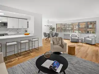 Stylish Renovated Condo Overlooking Washington Square