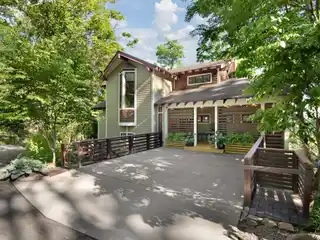 Green-Built Home in the Heart of Kenilworth