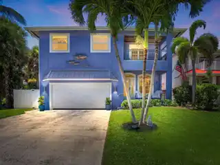 Amazing Island Home Close to the Beach