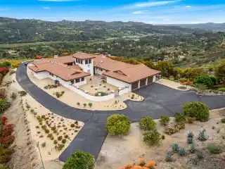 Exceptional Hilltop Residence