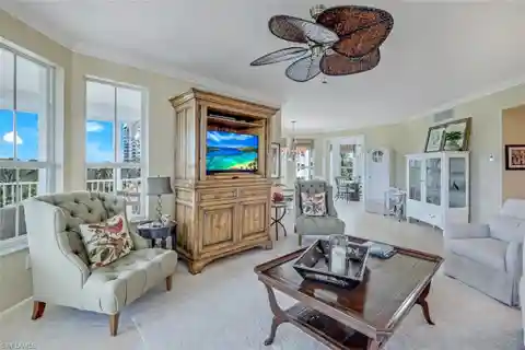 Bright Condo with Expansive Lanai Views