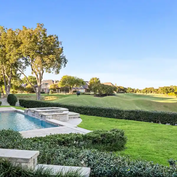 BREATHTAKING TRADITIONAL ESTATE