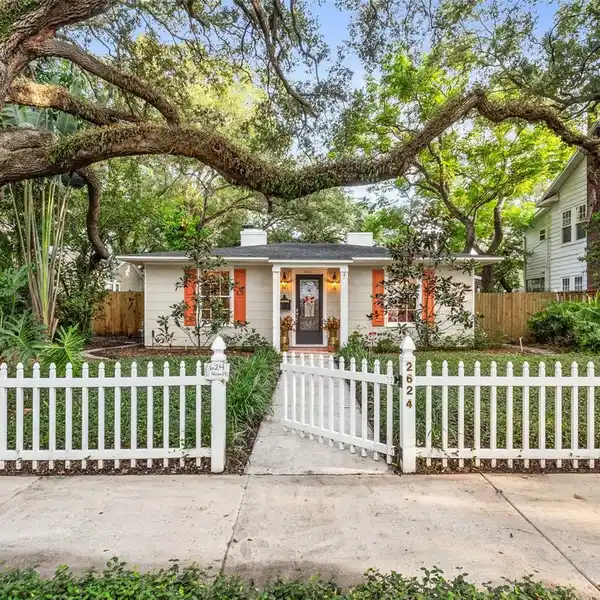 CHARMING POOL HOME IN COVETED LOCATION