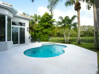 Gorgeous Remodeled Home on the Lake