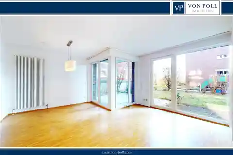 Charming Four-room Apartment with Garden