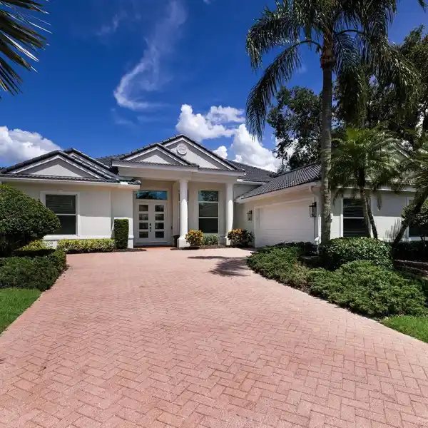 COMPLETELY REIMAGINED HOME IN UNIVERSITY PARK COUNTRY CLUB