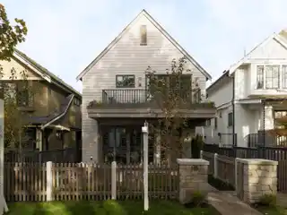 Timeless Transitional Architecture with Elegant Interiors