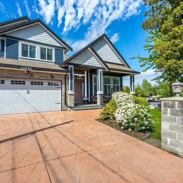 EXQUISITE CRAFTSMANSHIP ON QUIET AVENUE