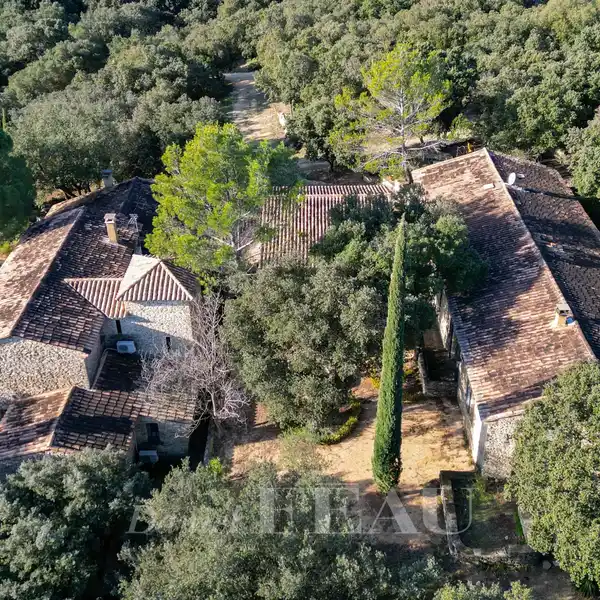 PANORAMIC ESTATE WITH POOLS AND TENNIS COURT