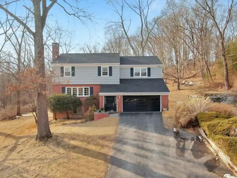 Colonial Home on 1.4 Private Acres