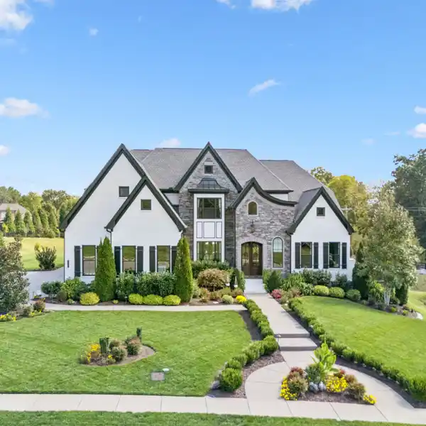 GORGEOUS HOME IN A PREMIER NEIGHBORHOOD