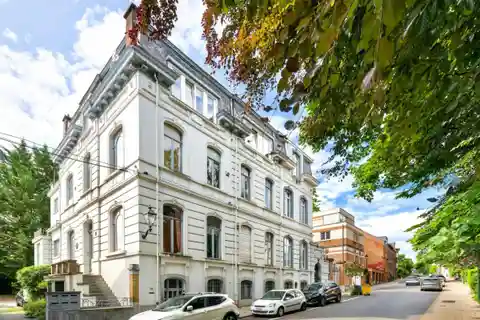 Elegant Uccle Estate with Expansive Garden