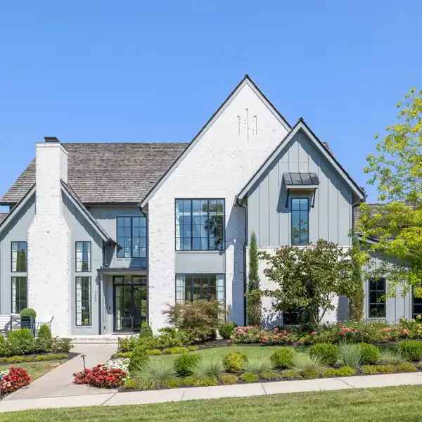 INCREDIBLE HOME IN TROUBADOUR