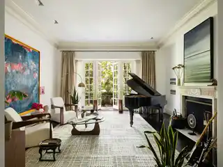 Historic Townhouse in Treadwell Farm