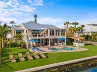 PRIVATE SLICE OF PARADISE IN THE HEART OF FORT MYERS BEACH