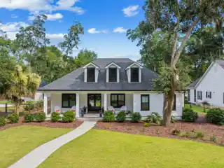 Exceptional Custom Home in Coosaw Point