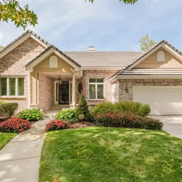 SERENE PRIVACY AND BREATHTAKING VIEWS