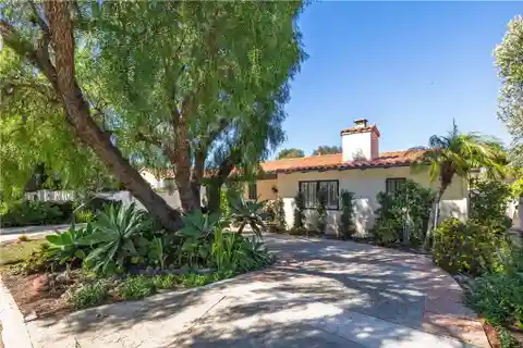 Oceanview Sanctuary with Courtyard Serenity