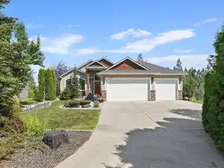 Daylight Rancher on a Secluded Cul-De-Sac