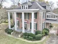 INCREDIBLE 1880 VICTORIAN HOME