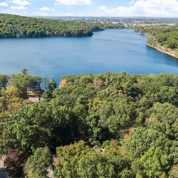 PRIME LAKEFRONT PROPERTY