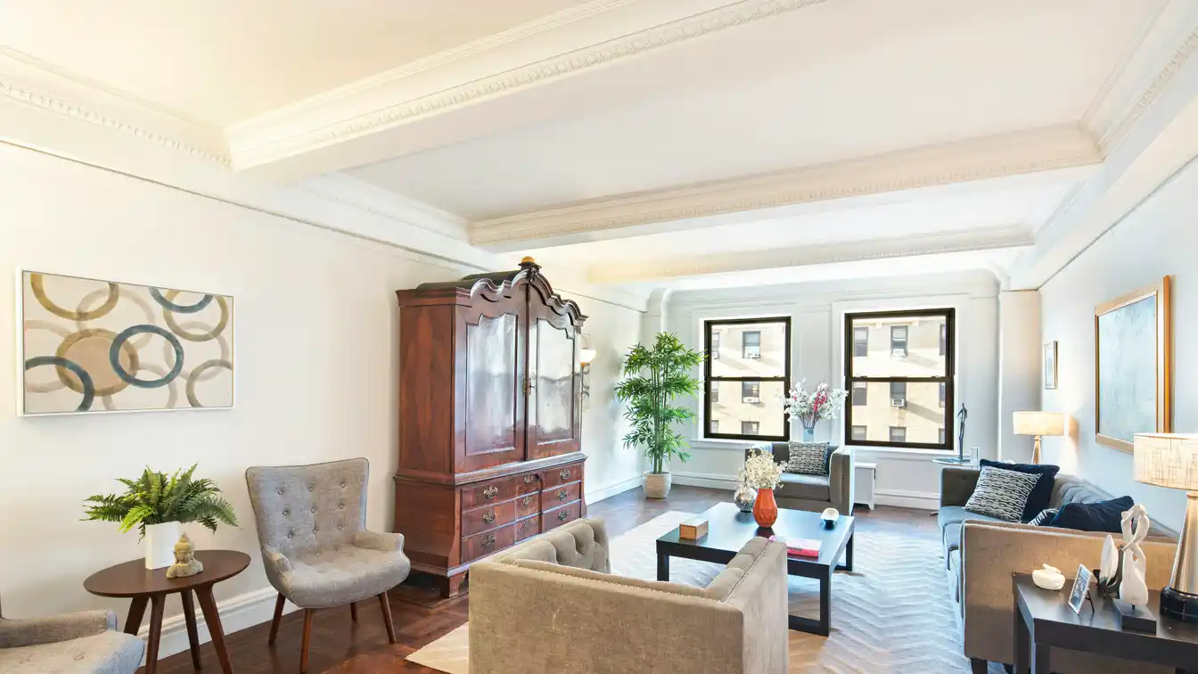 Huge Two Bedroom with Peek River View