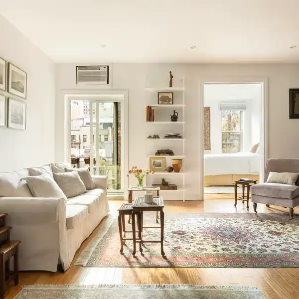 SPACIOUS HOME WITH INCREDIBLE SOUTHERN EXPOSURE