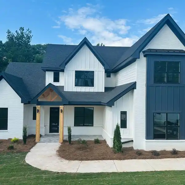 REFINED LIVING IN ARBOR SPRINGS