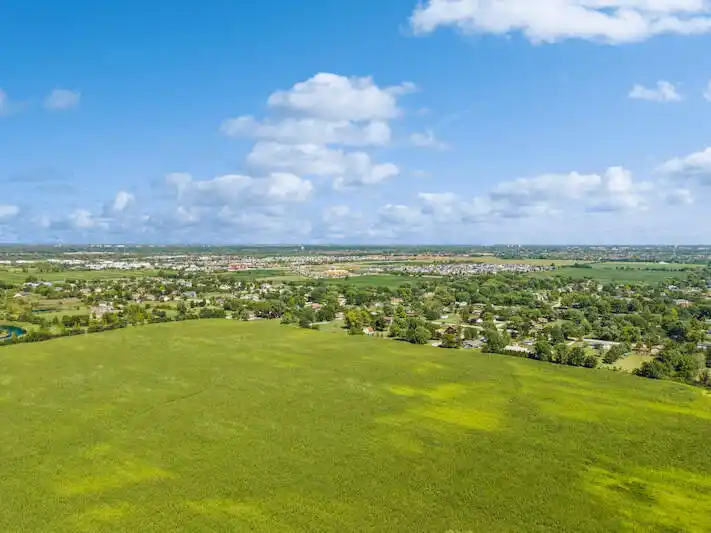 Prime and Versatile 80-acre Property