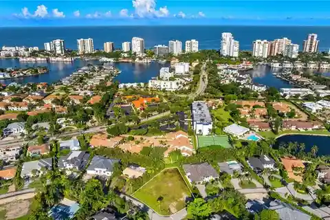 Prime Residential Lot in Coveted Park Shore