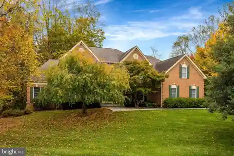 Powerful Features in Exceptional Home