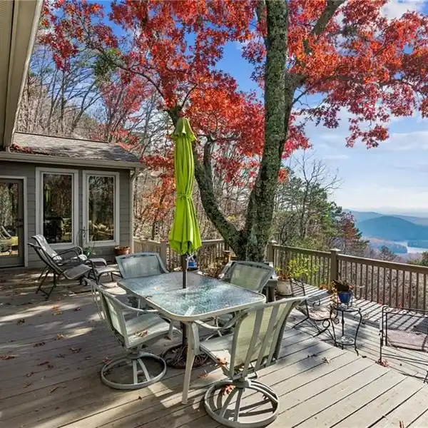 FABULOUS ONE-OWNER HOME WITH AWE-INSPIRING VIEWS