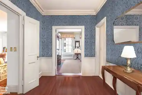 Generously Sized Pre-War Cooperative