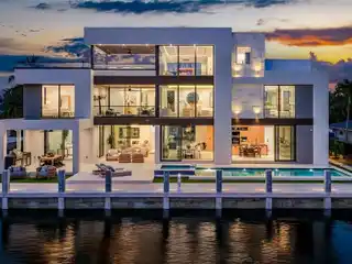 New Ultra-Modern Gated Deepwater Estate