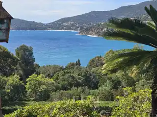 Elegant Property in a Leafy Setting