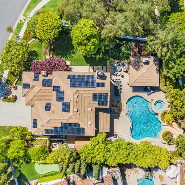 THE ULTIMATE CALIFORNIA LIFESTYLE: INDOOR-OUTDOOR LIVING REDEFINED