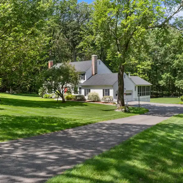 METICULOUS COLONIAL ON A COVETED STREET