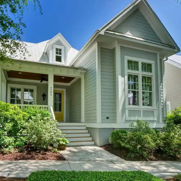 STORYBOOK COTTAGE WITH SUNROOM