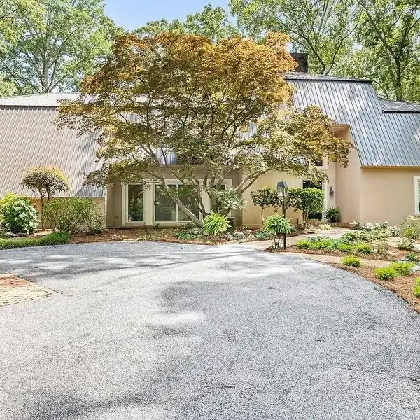 ONE-OF-A-KIND 50-PLUS-ACRE PRIVATE ESTATE
