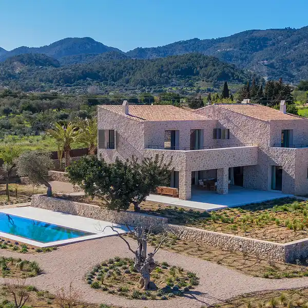 SPECTACULAR NEWLY BUILT FINCA