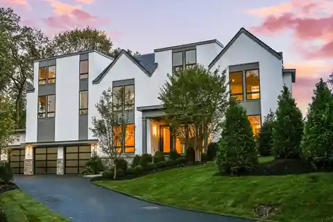 Private and Elegant New Construction